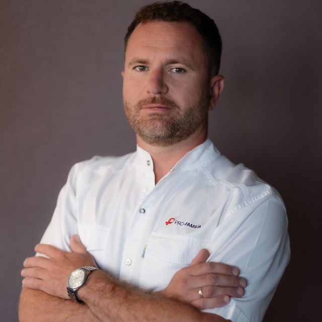 Arkadiusz Chrzan, stomatolog Warszawa