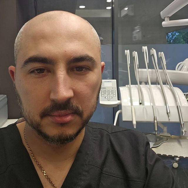 Andrii Palchun, stomatolog Kraków