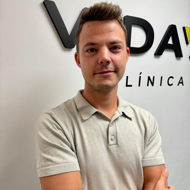 Carlos Lorenzo Lazaro, Psicólogo Tarragona