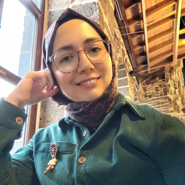 Sümeyra Nur Elçin, Psikoloji İzmir