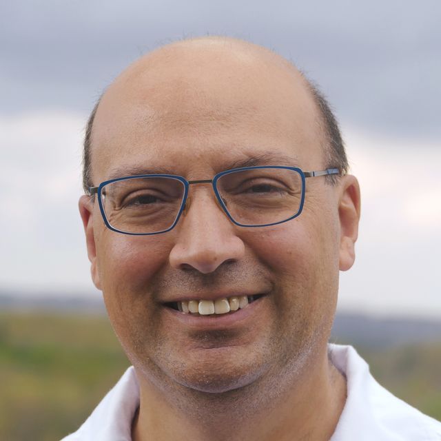 Khaled El Samman, chirurg Praha