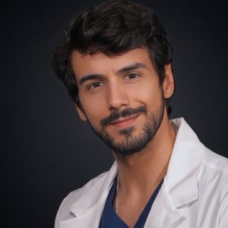 Francisco Abreu, Cirujano plástico Alicante