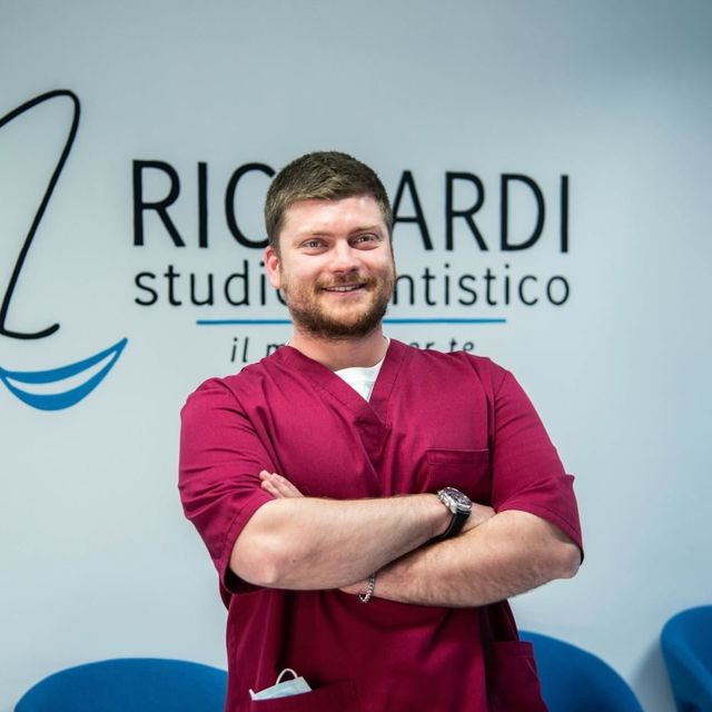 Alessandro Ricciardi, dentista Palagiano