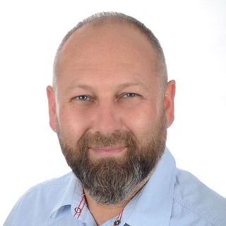 Powiększ obraz: Zbigniew Pussak, chirurg Oleśnica