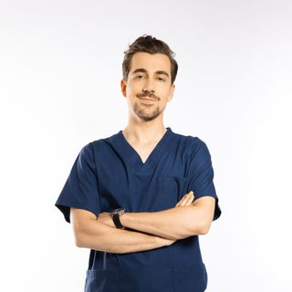 Powiększ obraz: Bartłomiej Wójcik, okulista Będzin