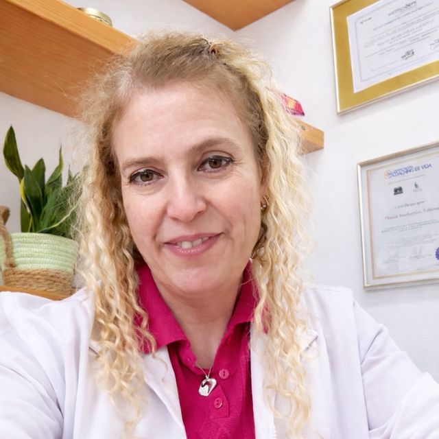 Thania Murbartián, Terapeuta complementario Vigo