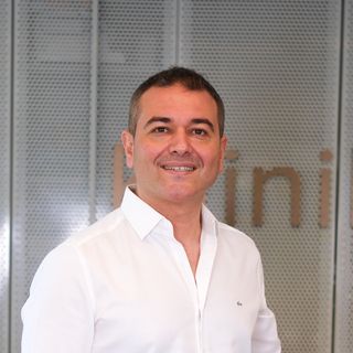 Kıvanç Türkoğlu, Ağız Diş Ve Çene Cerrahisi İstanbul