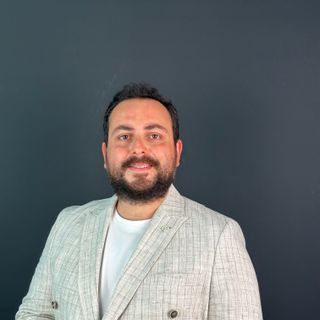 Resmi büyüt: Abdullah Çalık, Plastik Rekonstrüktif Ve Estetik Cerrahi İstanbul