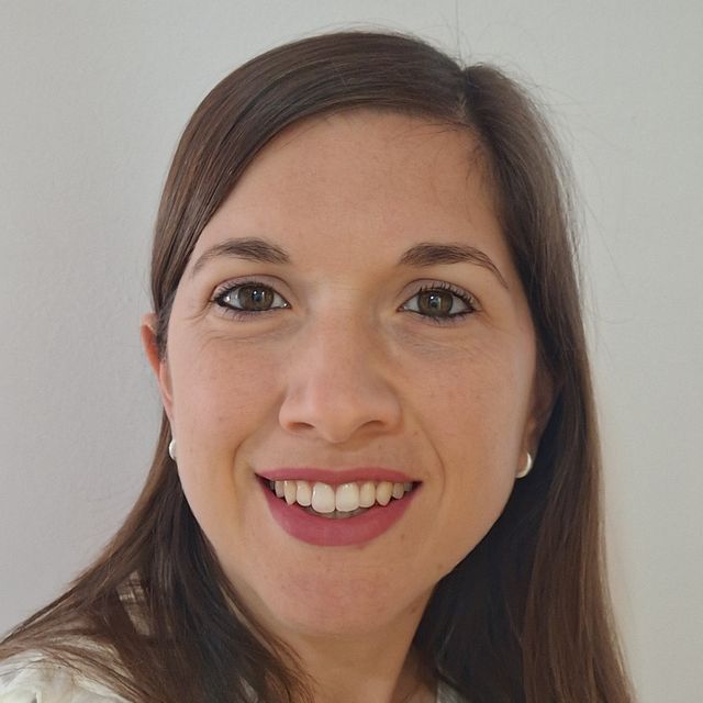 Vanesa Edelveis Basualdo, Psicólogo Valencia
