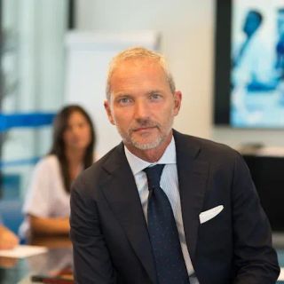 Ingrandire l'immagine: Sergio Noviello, medico estetico Milano