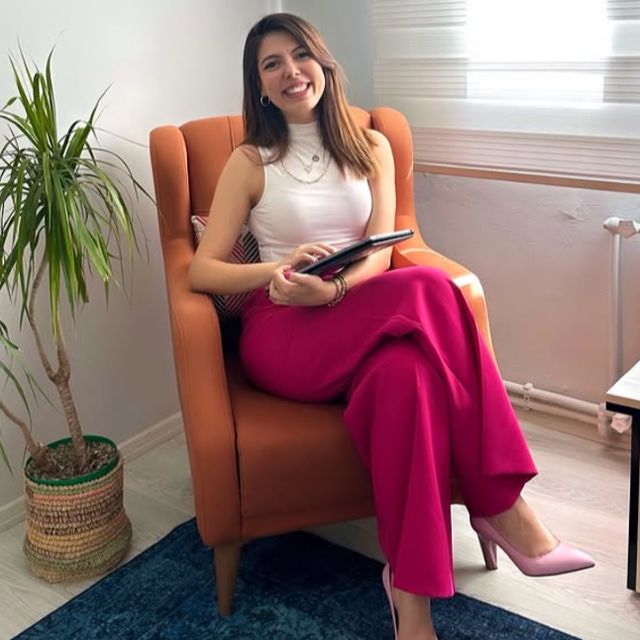 Busenaz Otlu, Psikoloji Tepebaşı