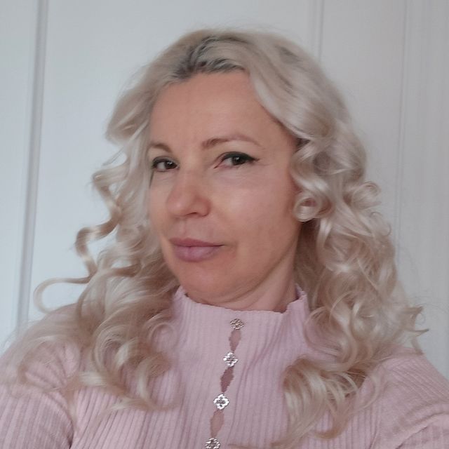 Anna Korneeva Rayskaya, Médico general Carboneras