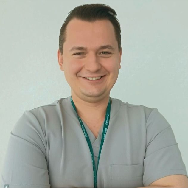 Michał Mazurec, stomatolog Warszawa