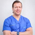 dr n. med. Maciej Stryga