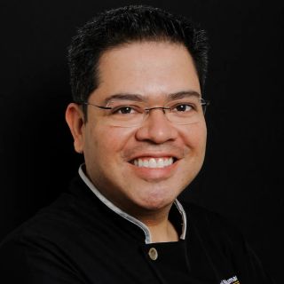 Carlos Castillo Pedrero, Dentista Santa Cruz de Tenerife