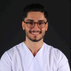 Mert Demircioğlu, Ortodonti İstanbul