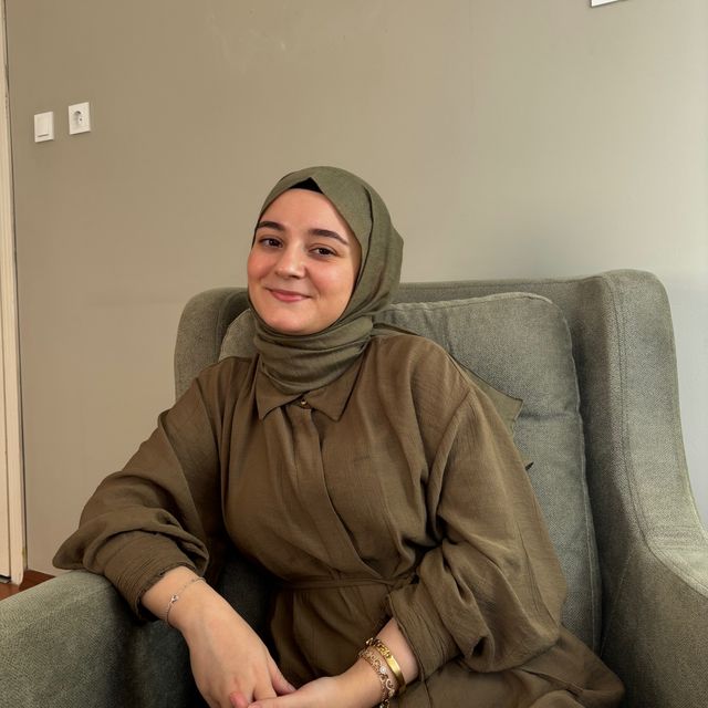 Ayşenur Sezer, Psikoloji Trabzon