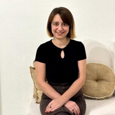 Aynur Yeşiltepeler, Psikoloji İzmir