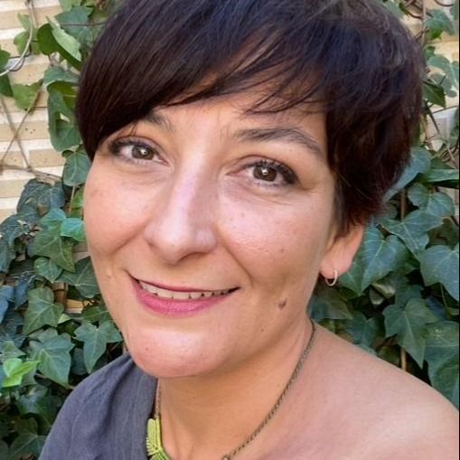 Elena Bouza Ortín, Terapeuta complementario Madrid