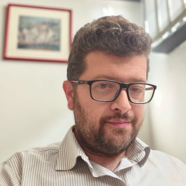 RICCARDO SALVATICI, psicoterapeuta Scandicci