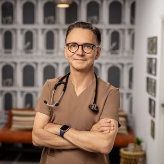 dr n. med. Piotr Salomon