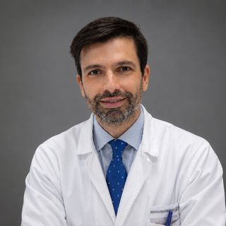 Valentino Vellone, chirurgo maxillo facciale Roma