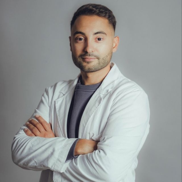 Yannis A. Nicula, medico certificatore Merate