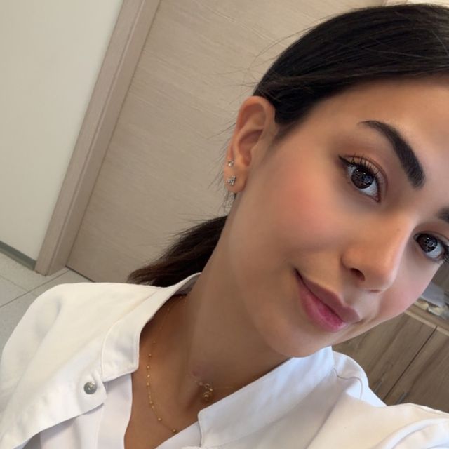 Dina Mojadami, zubař Praha