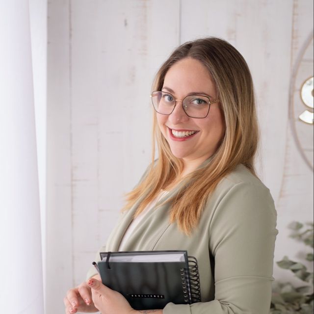 Diána Czapáry Ipper, Psicólogo Martorell