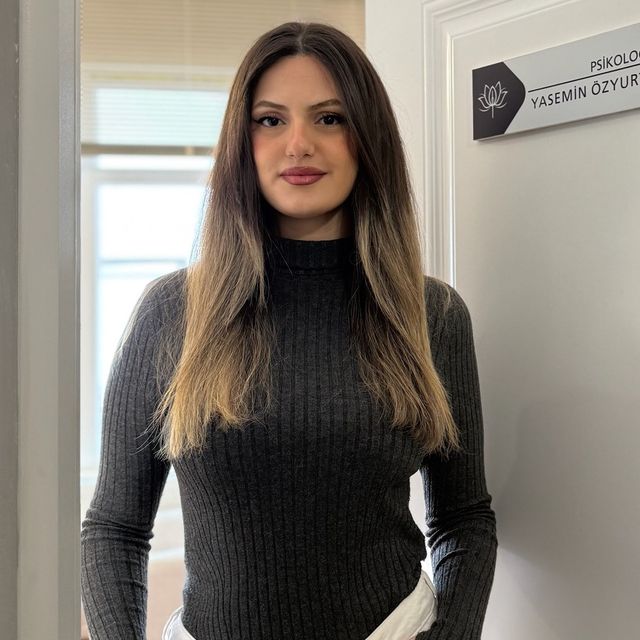 Yasemin Özyurt, Psikoloji Trabzon
