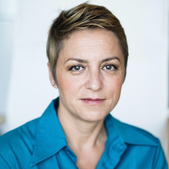Emine Vala, Psicólogo Santa Úrsula