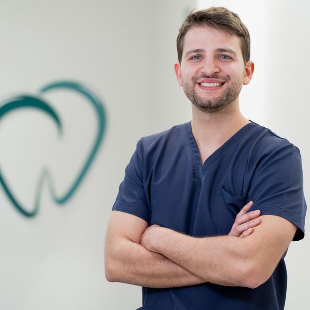 Giuseppe Aliano, dentista Caltanissetta