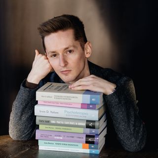 Powiększ obraz: Szymon Madeja, psychoterapeuta Kraków
