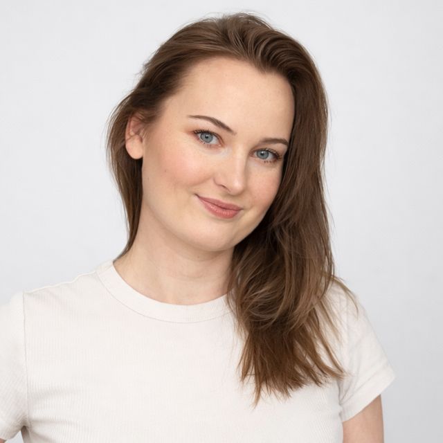 Paulina Nowosada, fizjoterapeuta Warszawa