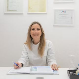 Ingrandire l'immagine: Antonietta Acinapura, dentista San Vito Romano