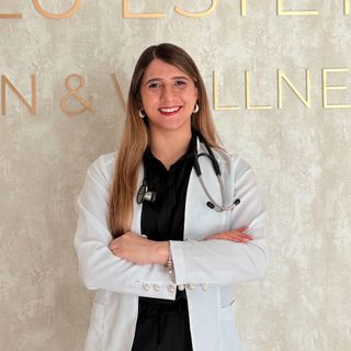 Acercar imagen: Pierina Romano, Médico estético Donostia-San Sebastián