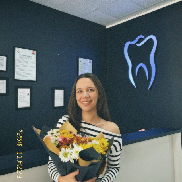 Beyza Aslan, Diş Hekimi Ankara