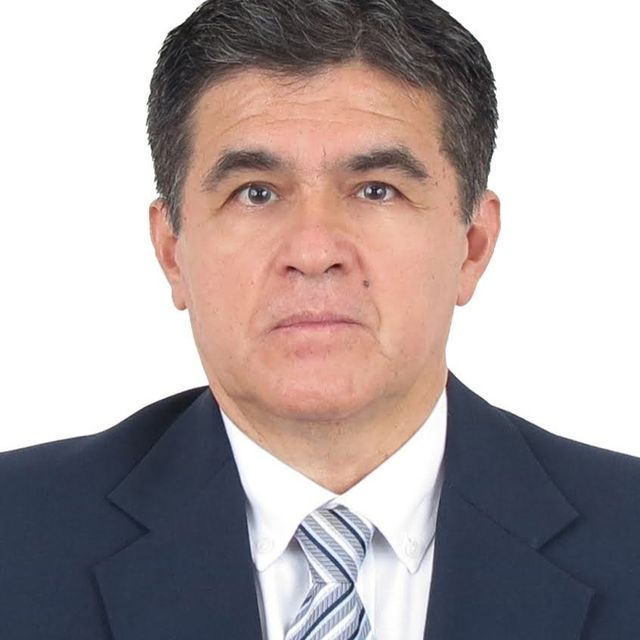 Luis Napoleón Castro Sanz, Médico general León