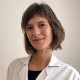 Acercar imagen: Alejandra Faure, Médico rehabilitador Alzira