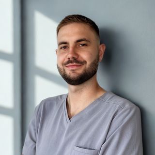 Powiększ obraz: Dawid Janczarzyk, fizjoterapeuta Nowy Sącz