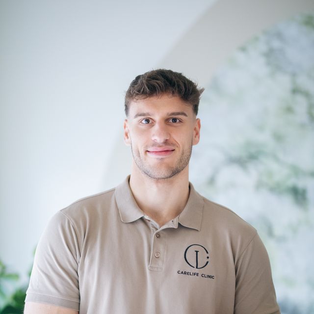 Sebastian Strulak, fizjoterapeuta Warszawa