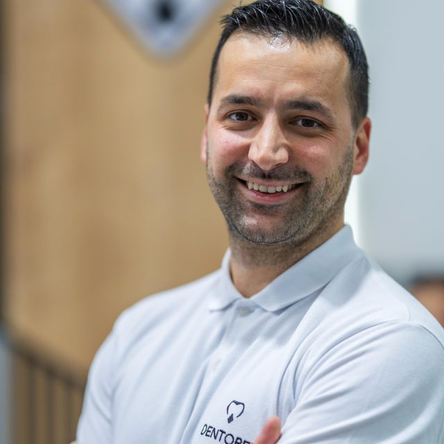 Onur Yılmaz, Diş Hekimi Muğla