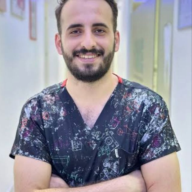 Barış Portakal, Diş Hekimi İzmir