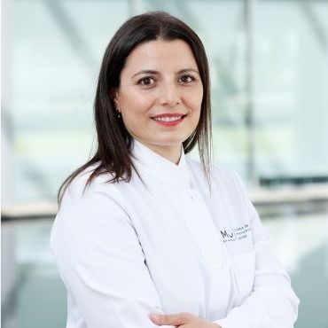 Maravillas Abia Serrano, Oftalmólogo Mataró