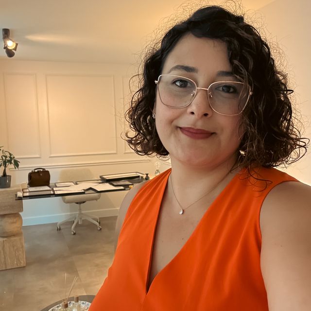 İlkay Özlem Dingeç, Psikoloji İstanbul