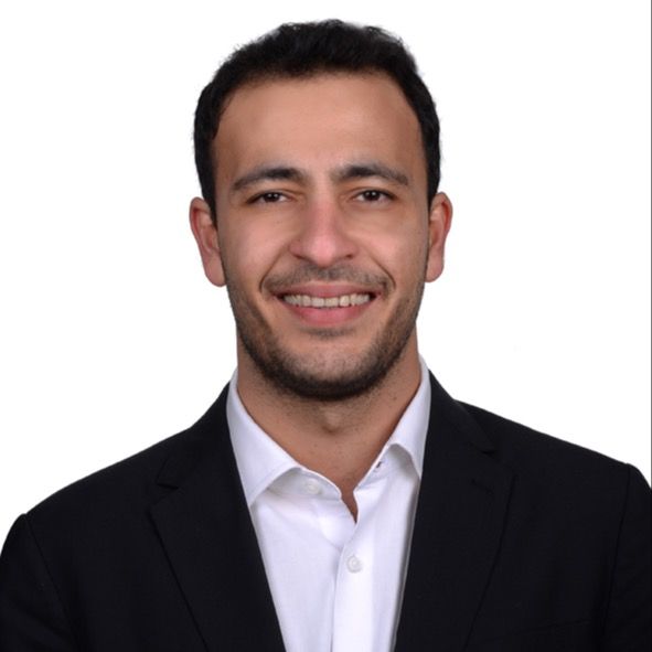 Mustafa Zengin, Diş Hekimi İstanbul