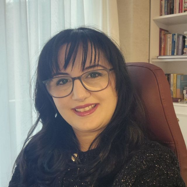 Fatma Hülya Çakmak, Çocuk ve Ergen Psikiyatrisi İstanbul