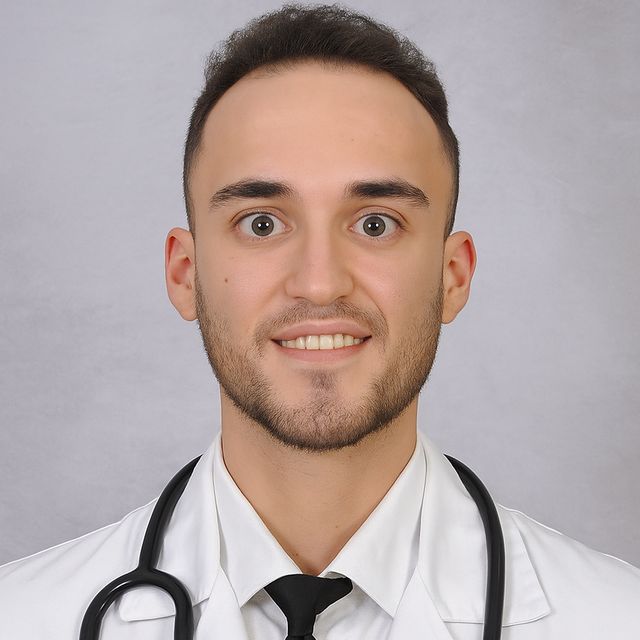 Ramon Arasa, Médico general Girona