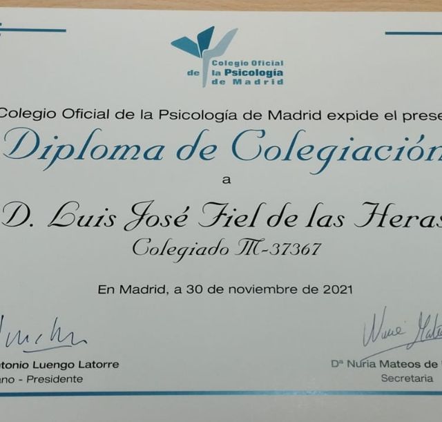 Acercar imagen: certificate 4