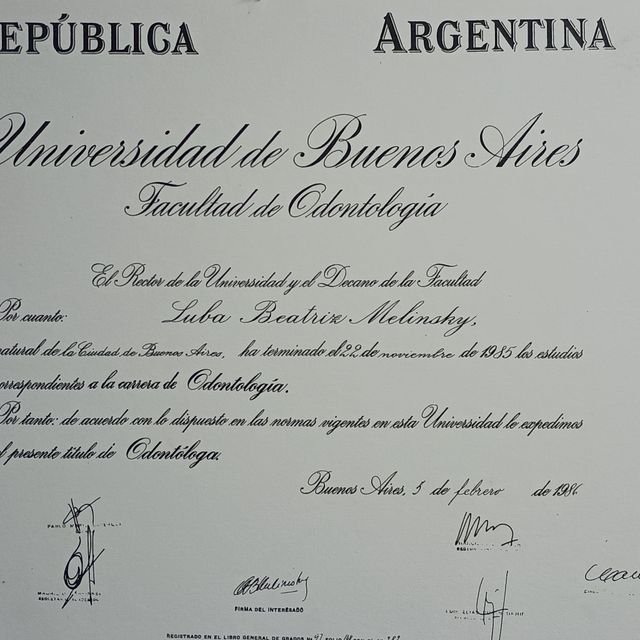 Acercar imagen: certificate 1